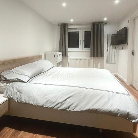 Spacious Private Room In Vibrant South London Thornton Heath Exterior foto